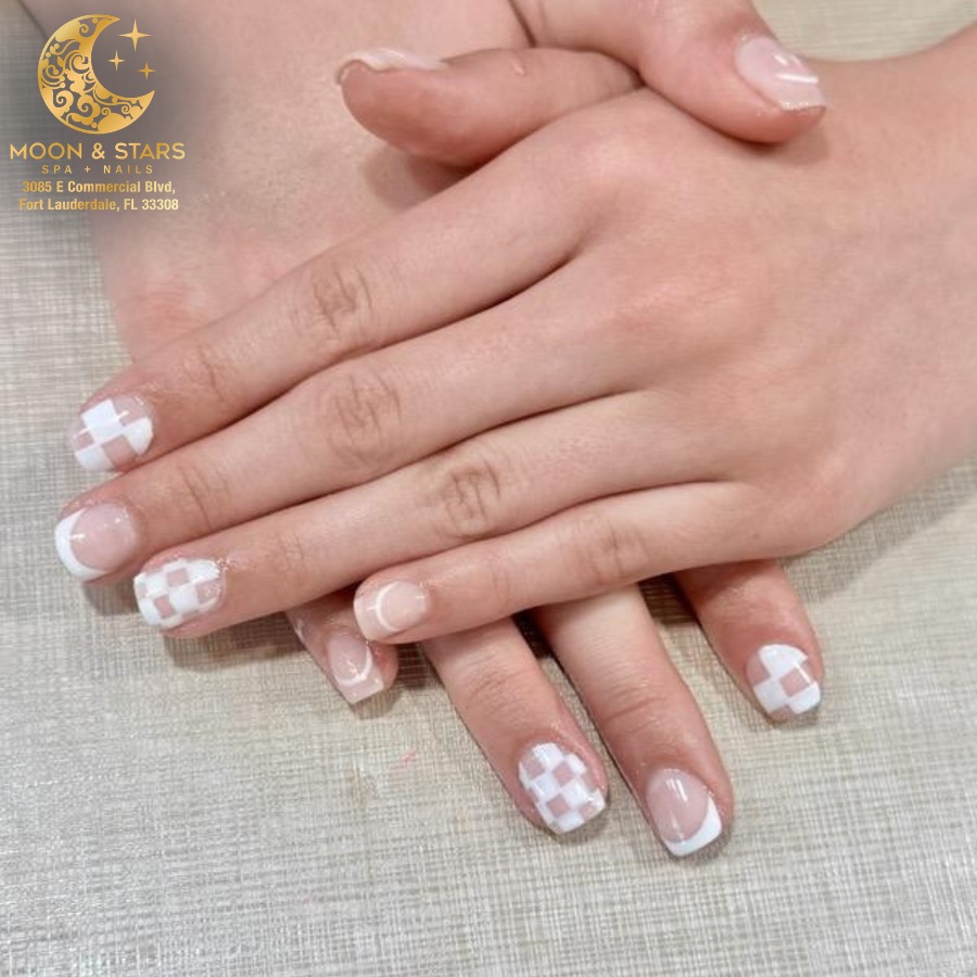 Moon and Stars Spa Nails 240426 (1)